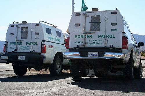 Arizona Border Control Vehicles - Photo: ThreadedThoughts/Flickr