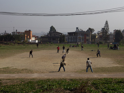 Cricket players in India (Photo: Robert Nilsson/flickr)